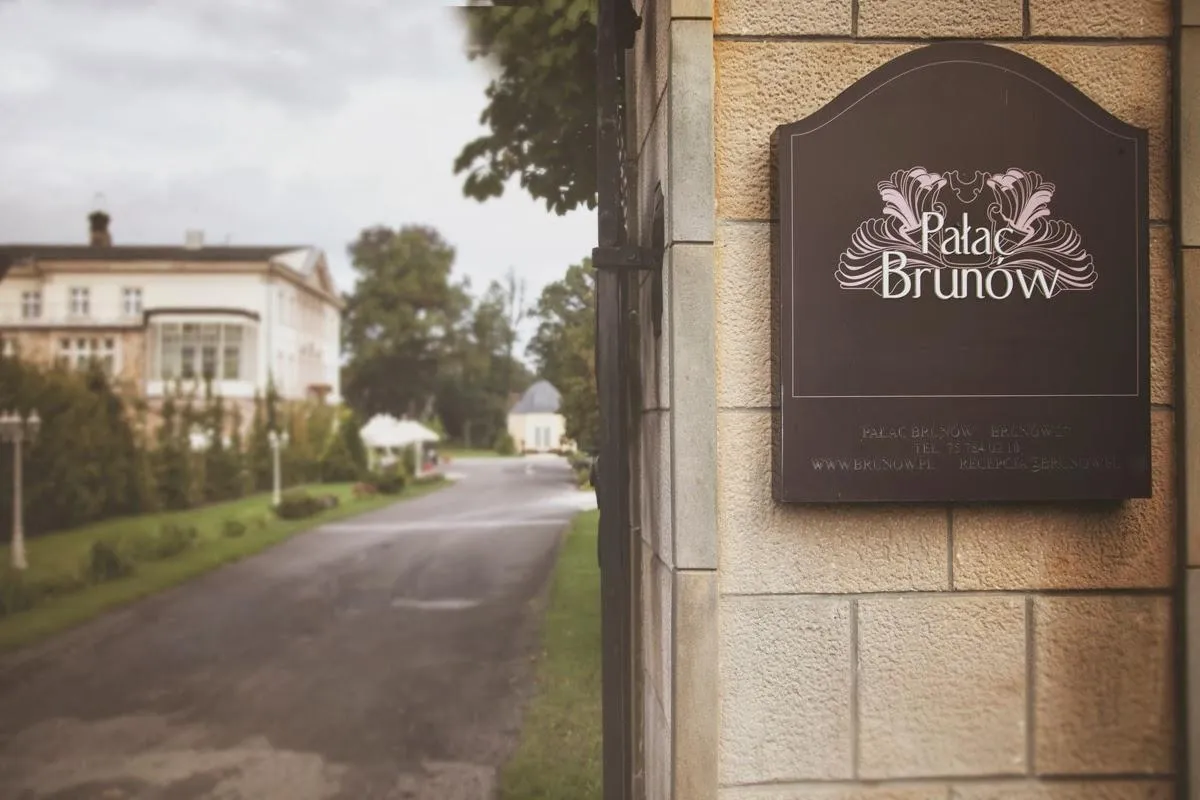 Zabytkowy Pałac Brunów