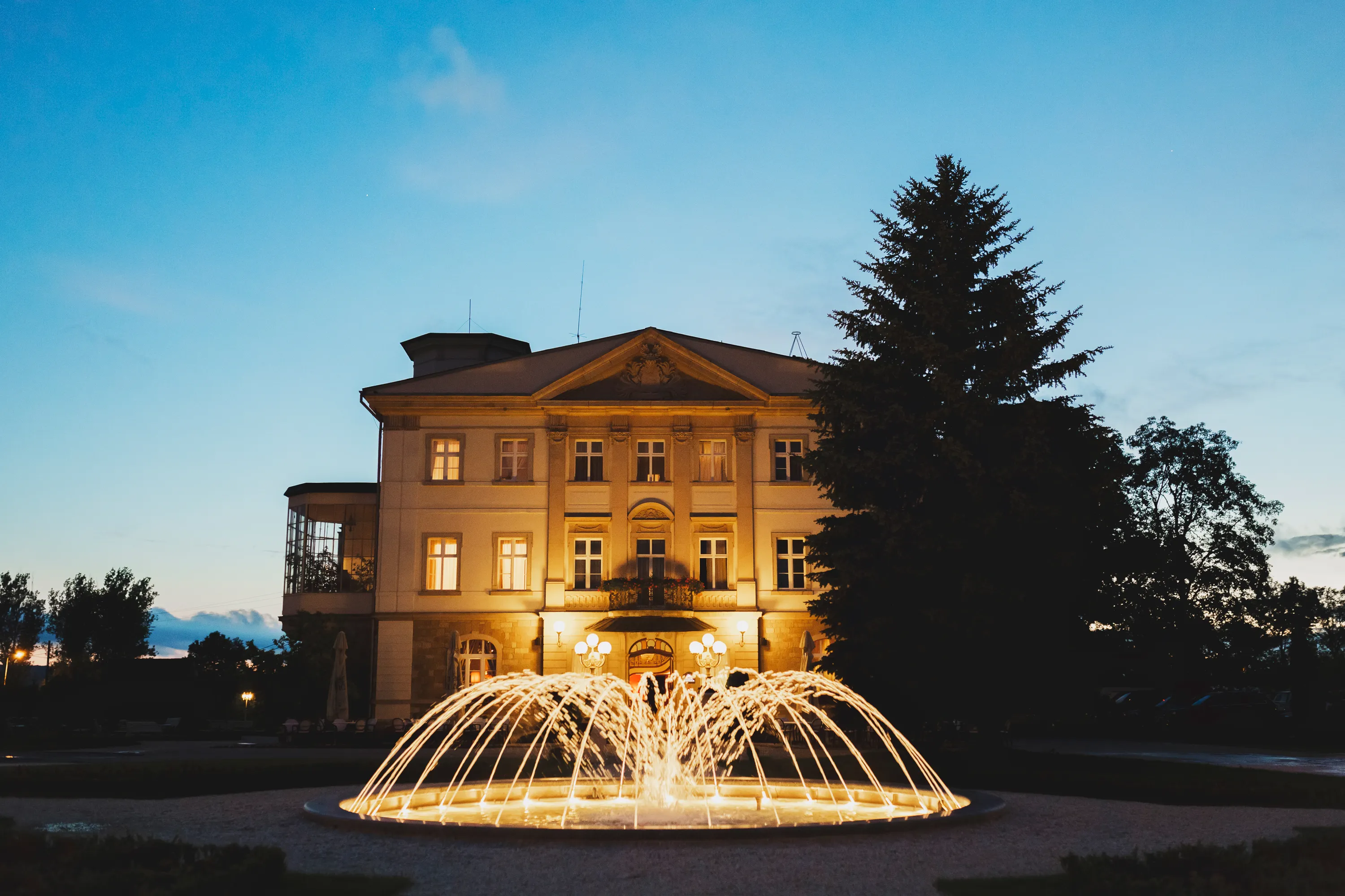 Widok na Pałac Brunów i ogród